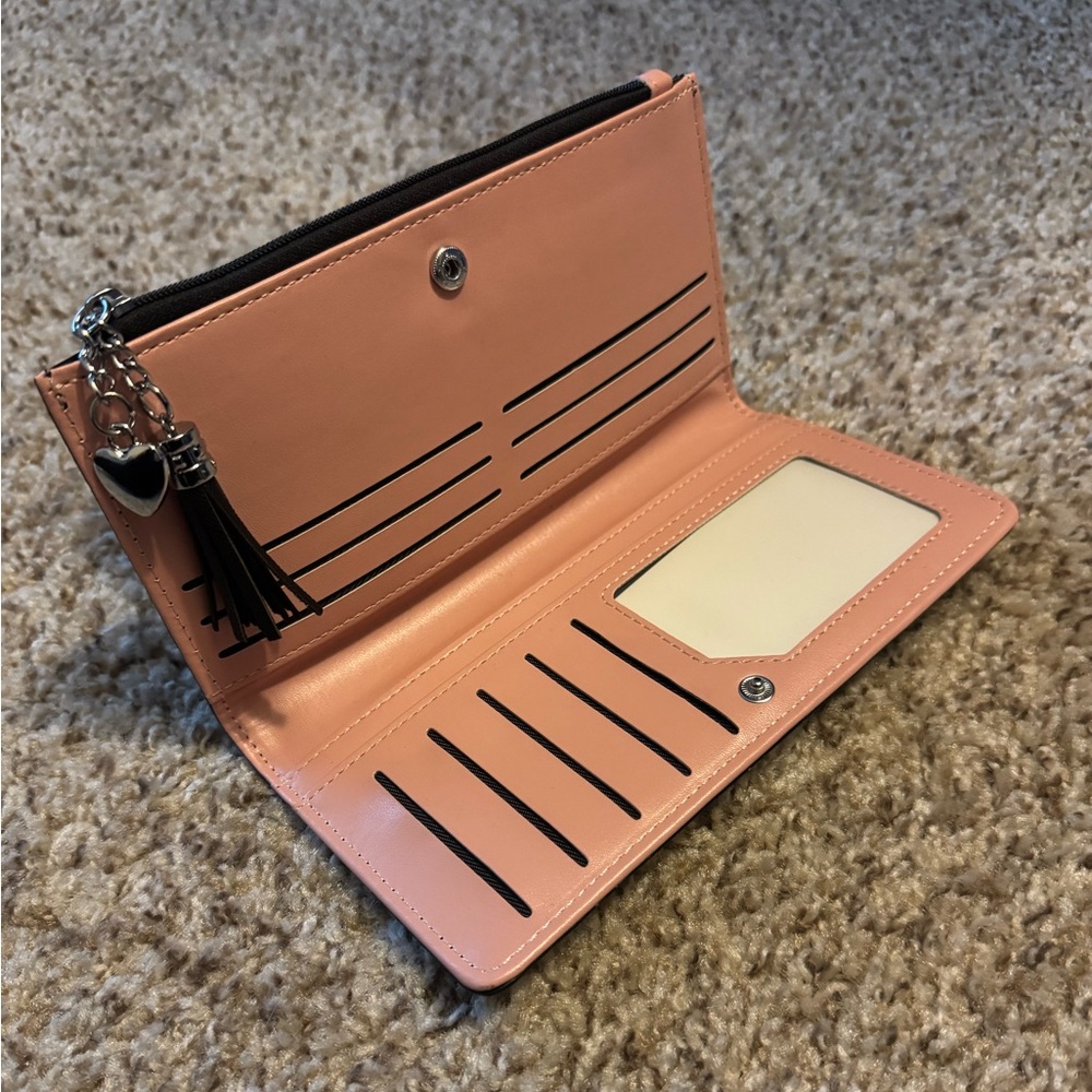 Tan Tomi Black Textured Wallet
